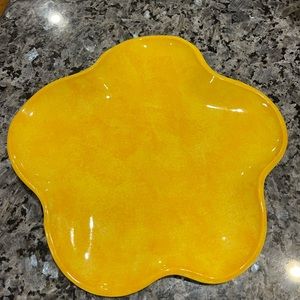 CLAYHOUSE STUDIO CANADA 4 yellow scalloped edge plates